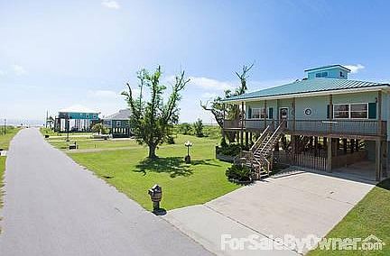 3rd image of 117 Sarahs Ln
