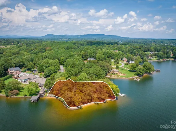 61 Sullivan Point Ln, Taylorsville, NC 28681