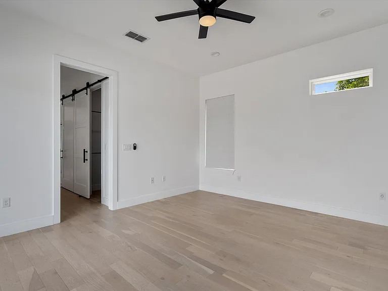 4712 Reyes St #1 — Photo 22
