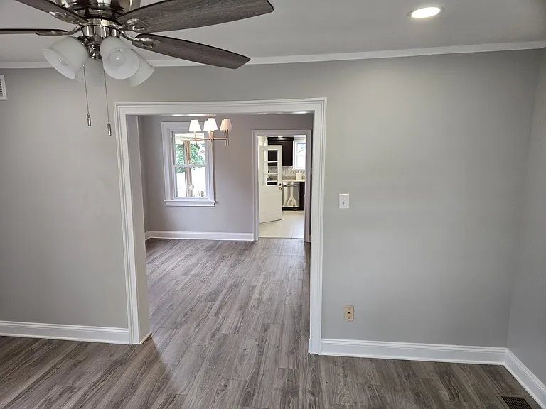433 Main St — Photo 5
