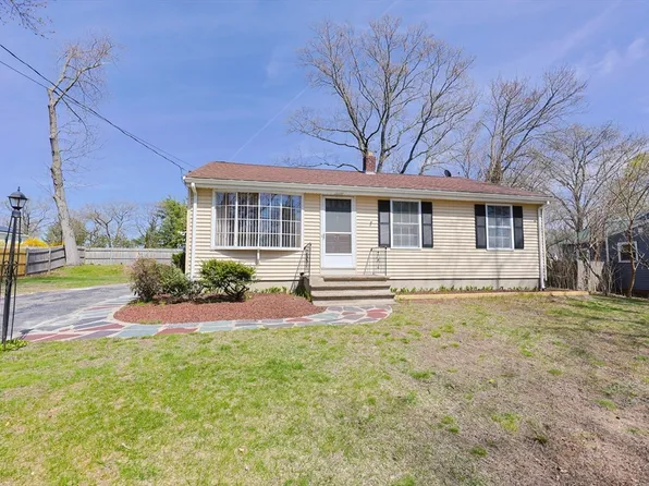 74 Allen Ave, Attleboro, MA 02703