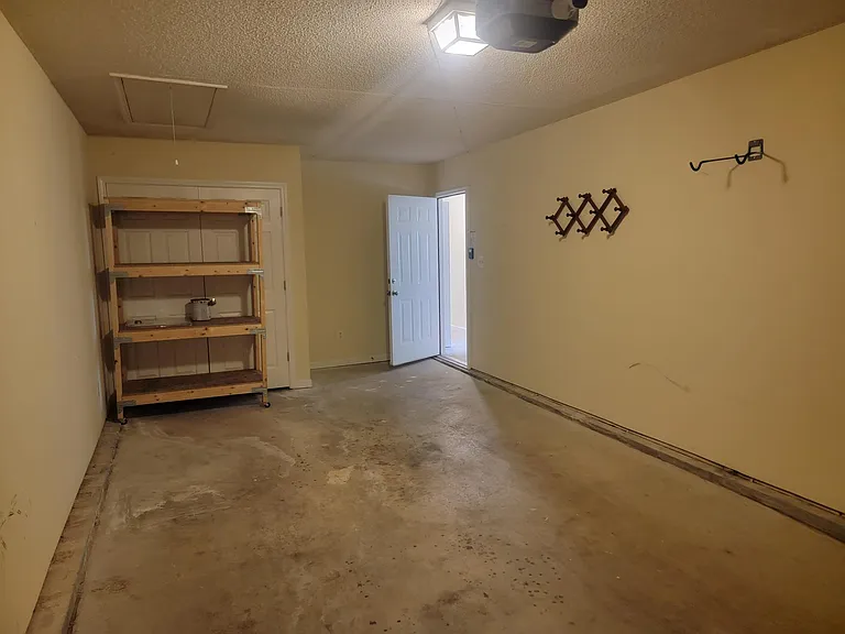 4200 Pin Oak Dr — Photo 24