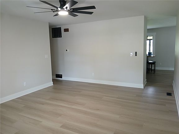 2nd image of 2521 Bellsburg Dr