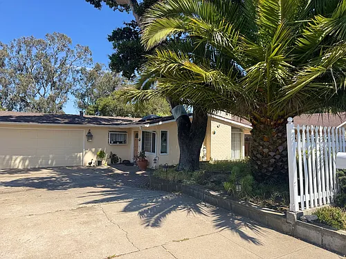 13 Ralston Dr Photo 1