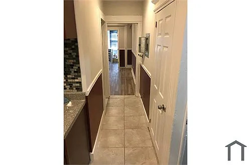 182 Seymour Ave #1 Photo 1