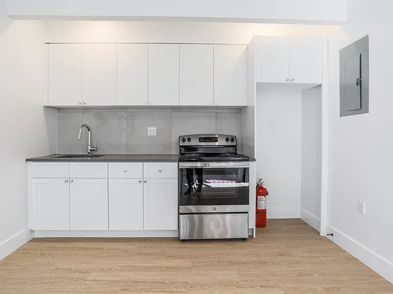 1351 Brooklyn Ave #5B — Photo 3