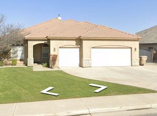 12802 Molokai Dr, Bakersfield, CA 93312