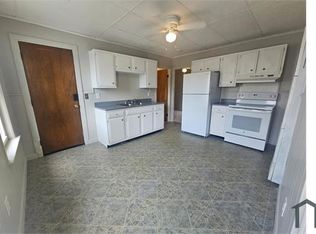 28 Barre St #2, Fall River, MA 02723