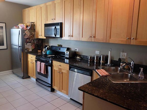 3rd image of 4512 N Ashland Ave APT 3W