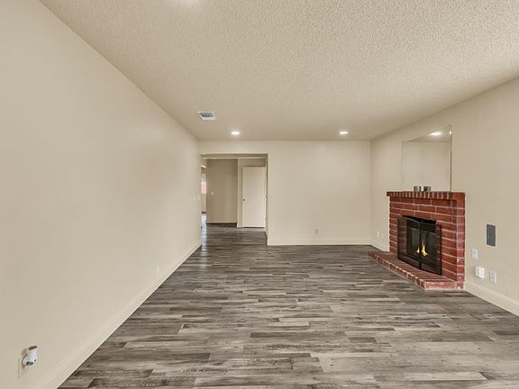 4th image of 7831 53rd Ave
