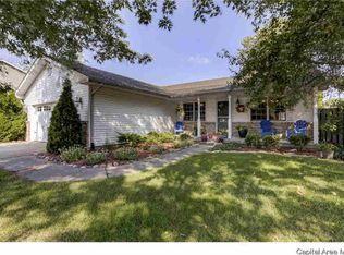 3109 Saint Helens Ct, Springfield, IL 62704