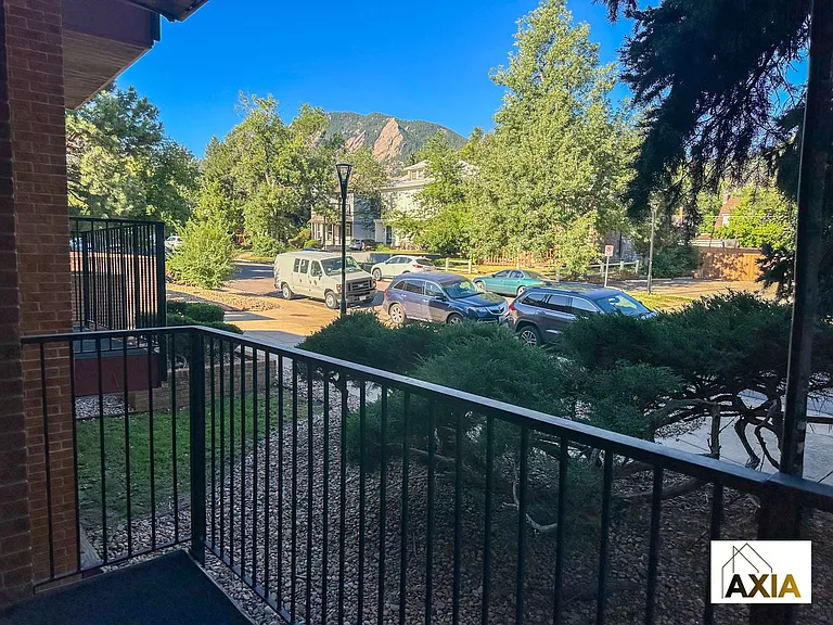 1200 College Ave — Photo 8