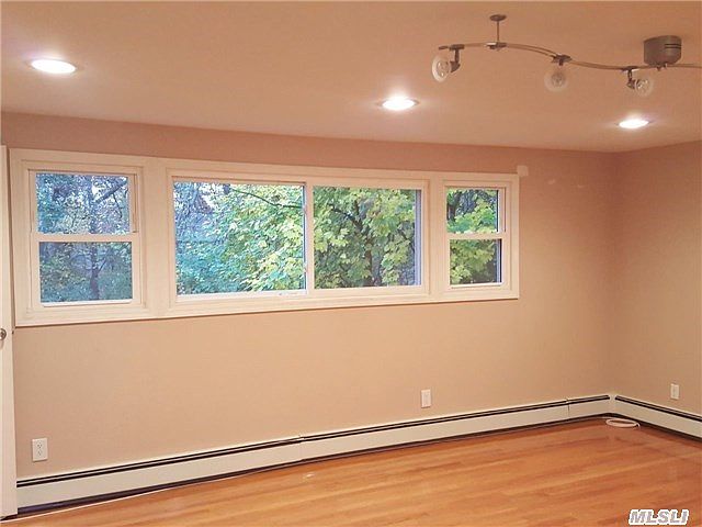 1st image of 1219 Waterview Dr