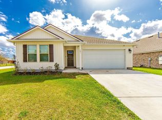 101 Lola Dr, Thibodaux, LA 70301
