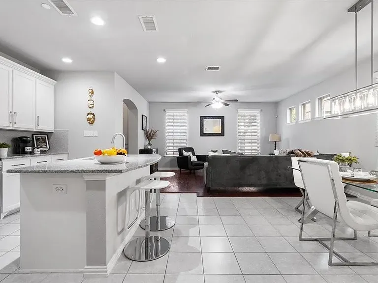 4433 Blackjack Oak Dr — Photo 20