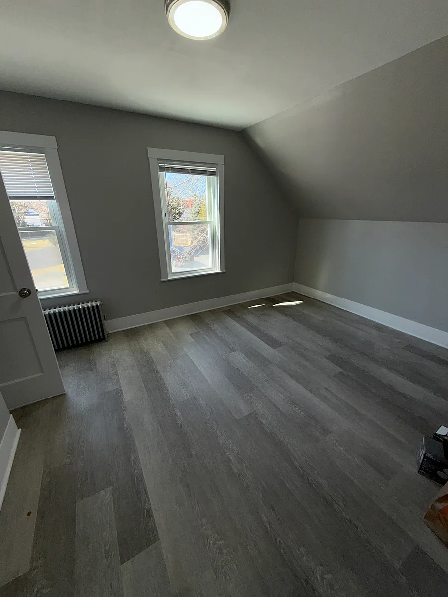 Building Photo - 47 Laurel St #1