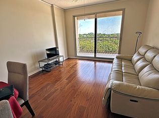 1 TOWERS PARK LN #504, San Antonio, TX 78209