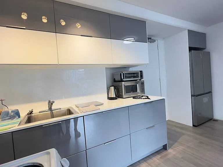 445 Kaiolu St #809 — Photo 9