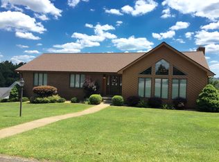 119 Cooper Dr, Saint Clairsville, OH 43950