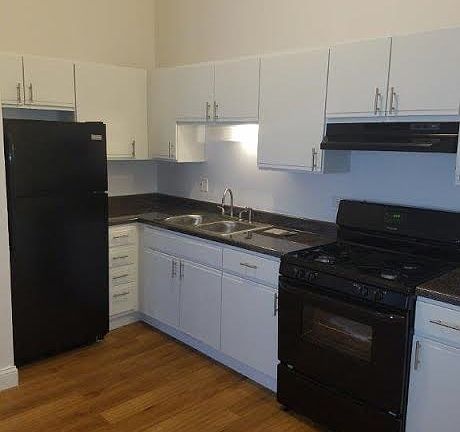 4th image of 4752 S Wabash Ave APT 304