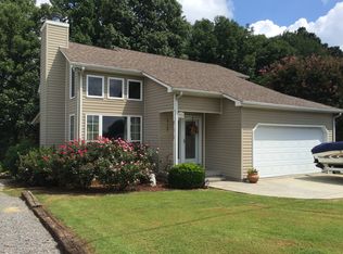 925 Holiday Haven Rd, Smithville, TN 37166