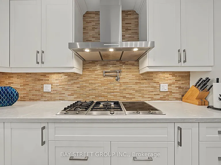 317 Wedgewood Dr — Photo 9