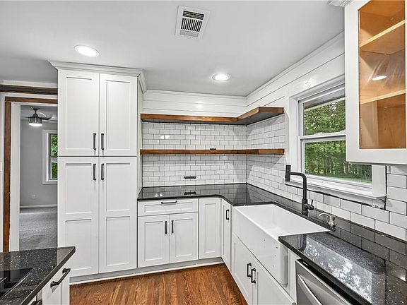 2nd image of 1186 Brooks Rackley Rd