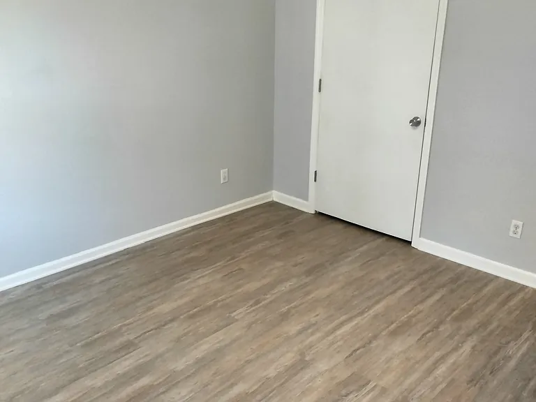 1201 Phillips St #105 — Photo 8