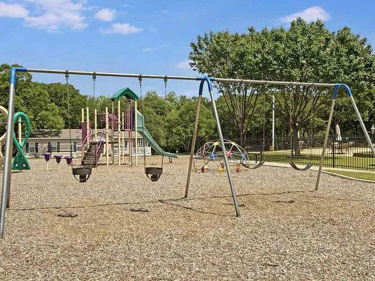 Hickory Creek — Photo 10