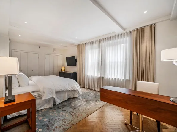 160 Central Park South image 9 of 14