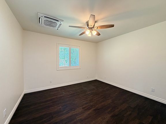 5th image of 1009 Fairview Dr #A