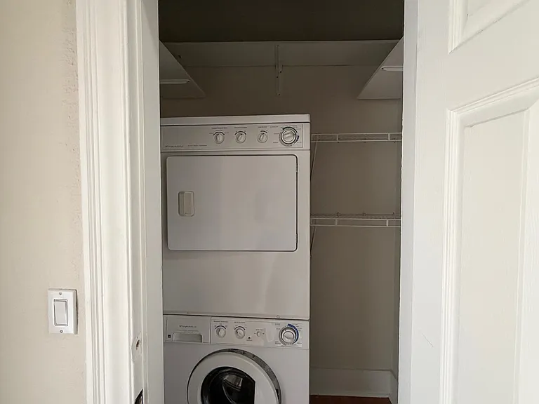The Lauren Renee Apartments — Photo 12