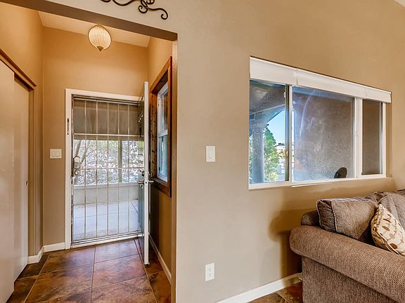 4th image of 1605 W Hononegh Dr