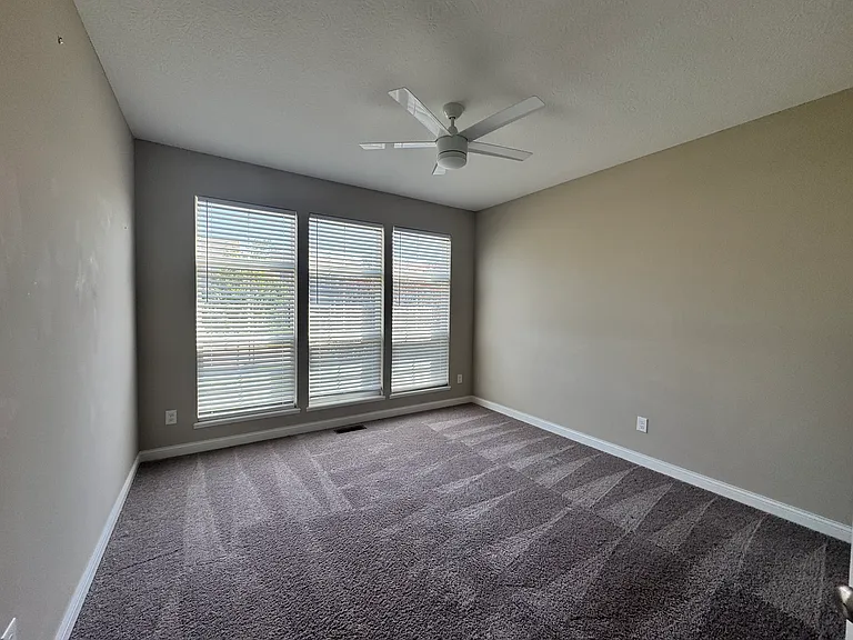 7273 Quailview Dr — Photo 9