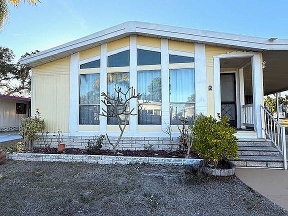 5th image of 100 Hampton Rd Lot 2