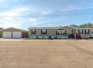 1623 Hawk Trl SE, Mandan, ND 58554