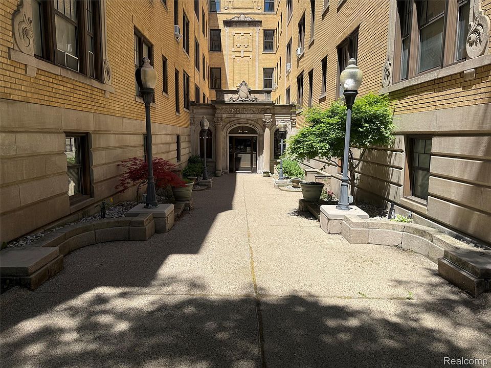 1st image of 120 Seward St APT 108