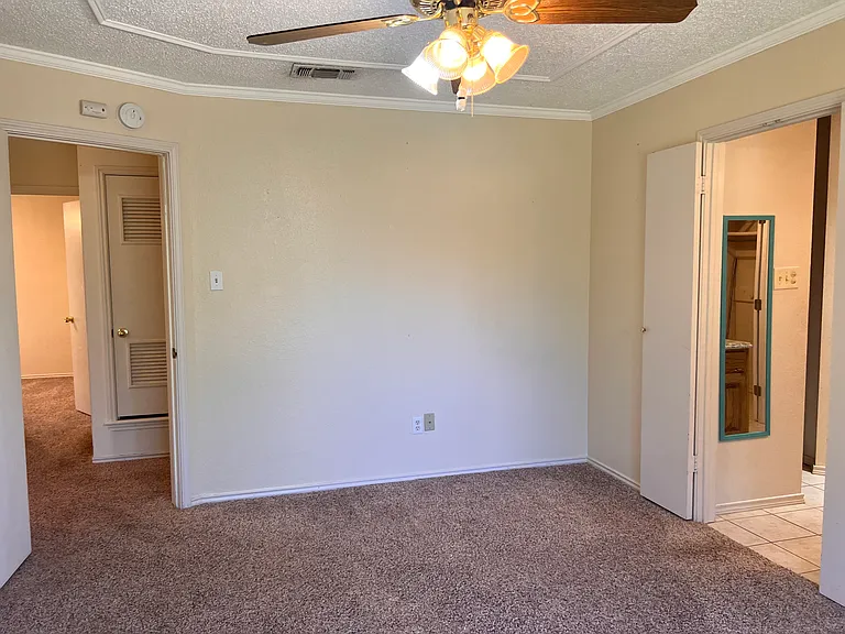 2206 93rd Pl — Photo 26