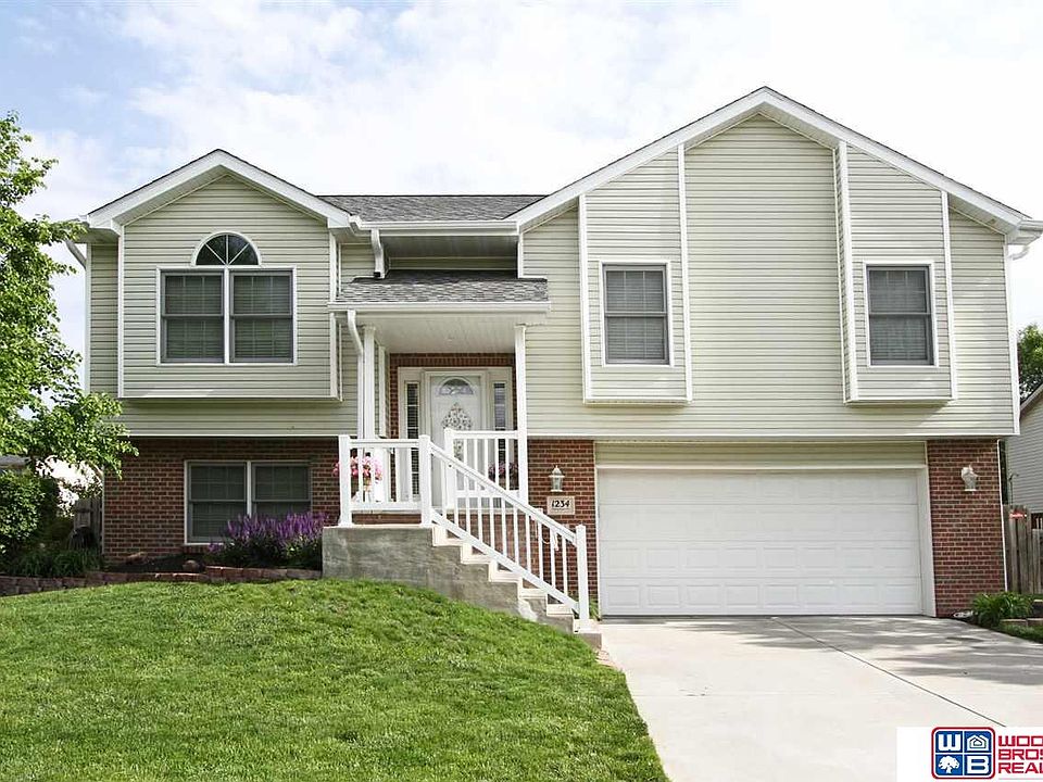 1st image of 1234 Patterson Dr