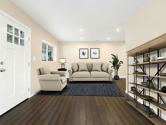 Living Rm (virtually staged)