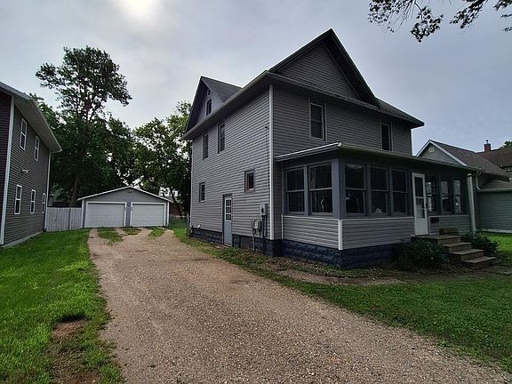 3rd image of 502 N 5th St
