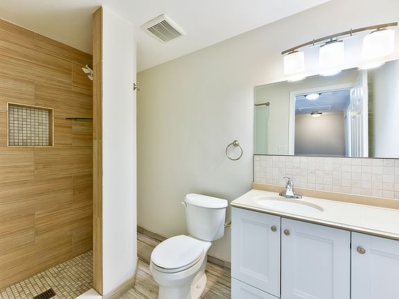 3rd image of 1952 Holbrook Ln #1952