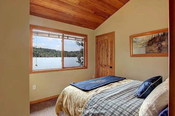 17901 Cove Ln — Photo 15
