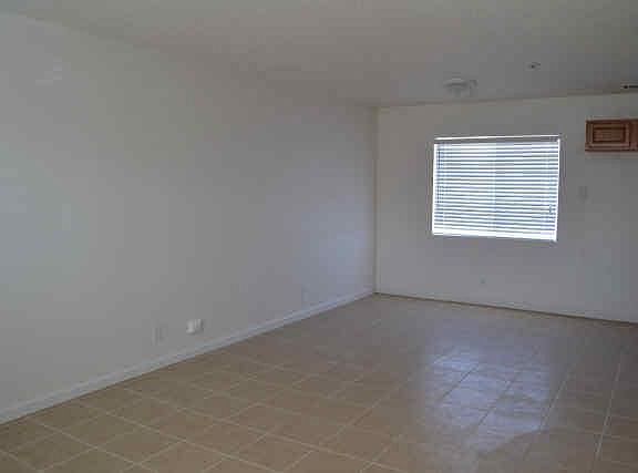 3rd image of 13757 Greenwood Pl APT 3