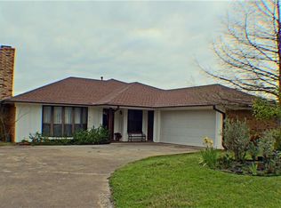 219 Diane Dr, Sanger, TX 76266