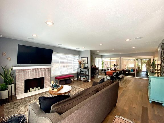 2nd image of 235 Vineyard Dr