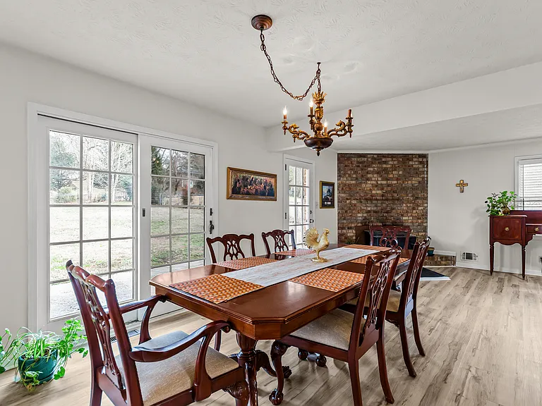 211 Murphy Ave — Photo 8