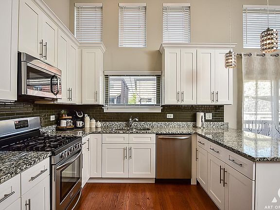 3rd image of 6451 S New England Ave #5
