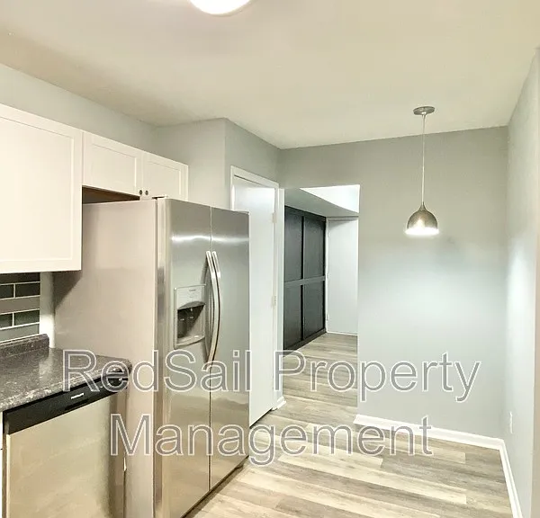 1449 Longdale Dr — Photo 8
