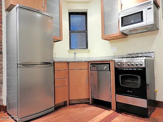 2nd image of 236 W 16th St #3E